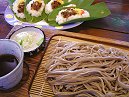 「富倉そば」と「笹ずし」
